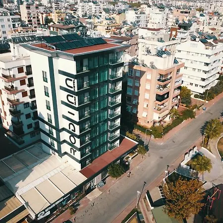 Rodinn Park מלון