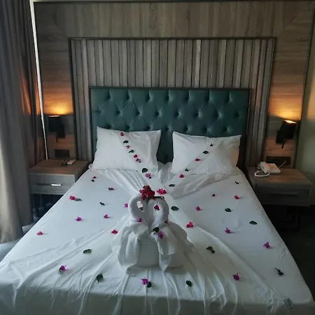 Rodinn Park 3*