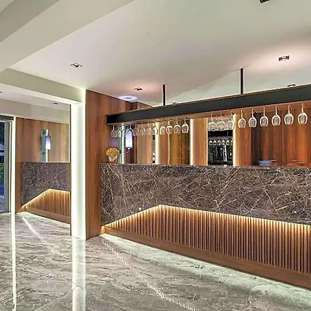 Szálloda Rodinn Park 3*