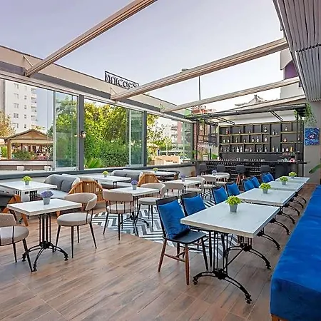 Rodinn Park מלון